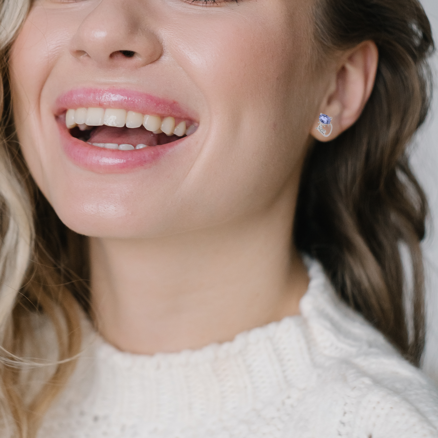 Delicate Tanzanite Cat Design Studs Earrings