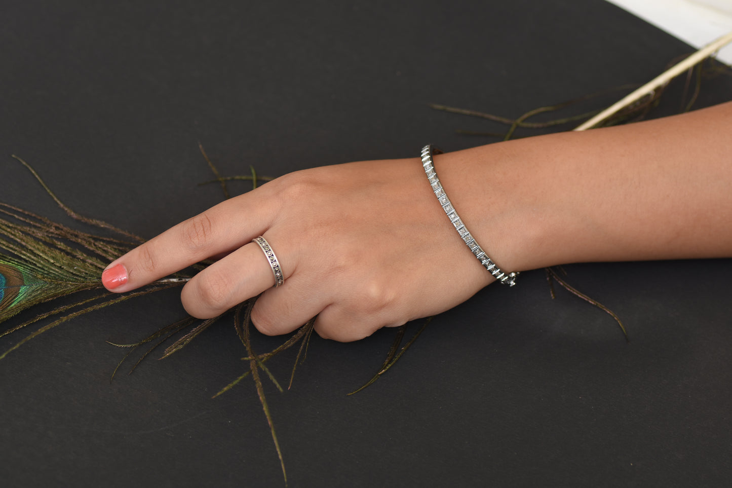 Geometric Diamond Openable Bangle