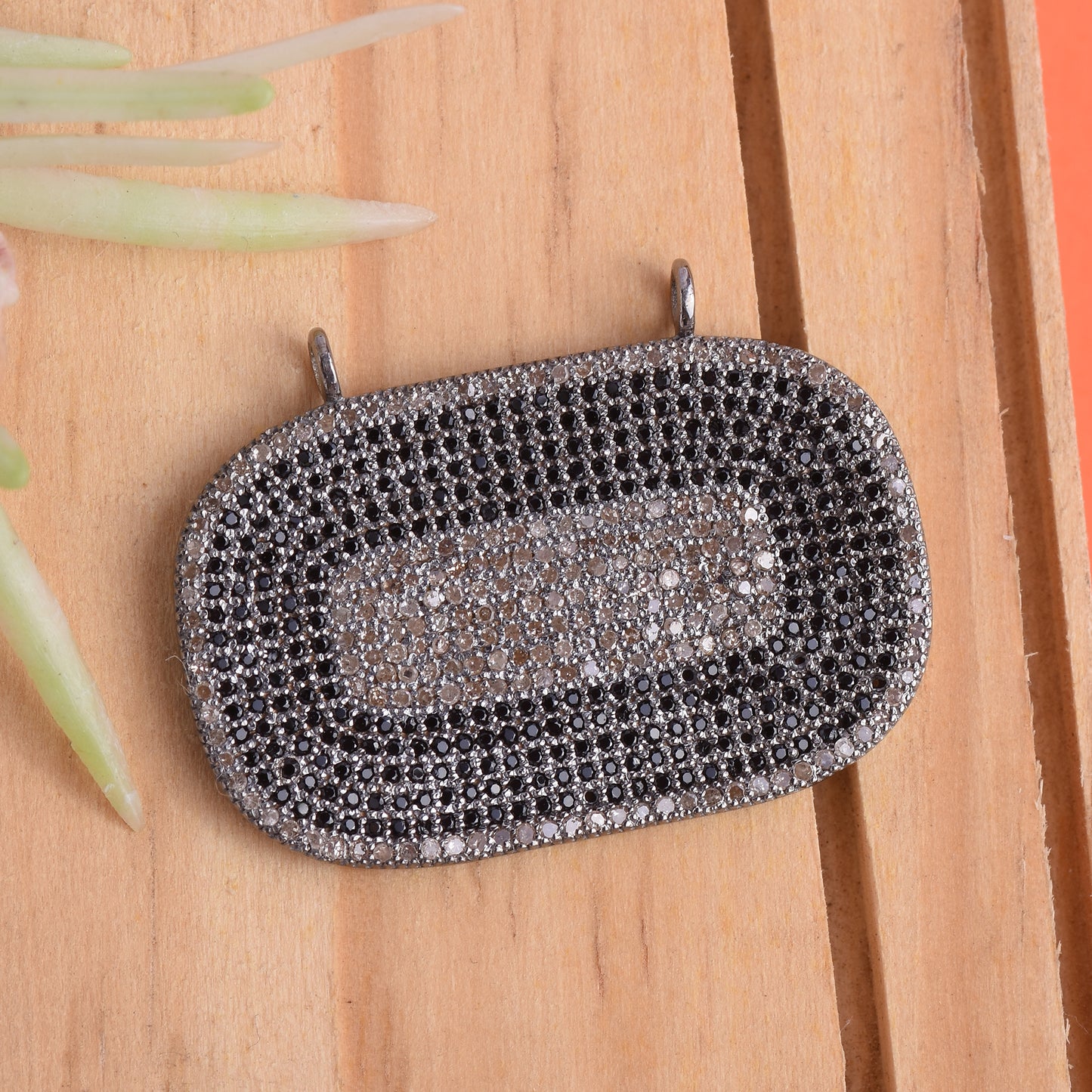 Cushion Bar Pendant