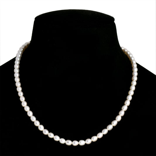 Pearl Single String Necklace